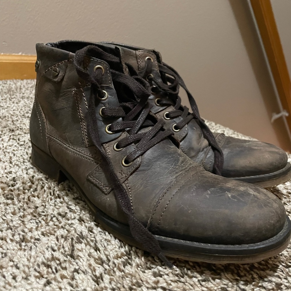 Bullboxer Brosus Cap Toe Boot